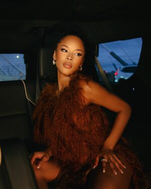 Serayah Instagram - Soft and plush ✨✨✨

Dress @tiaadeola 
Fur @fgmbespoke 
Jewels @alexisbittar 
Styled By @aaronchristmon | @marquisemiller 
Face @makeupbythynna 
📸 @wendyngala