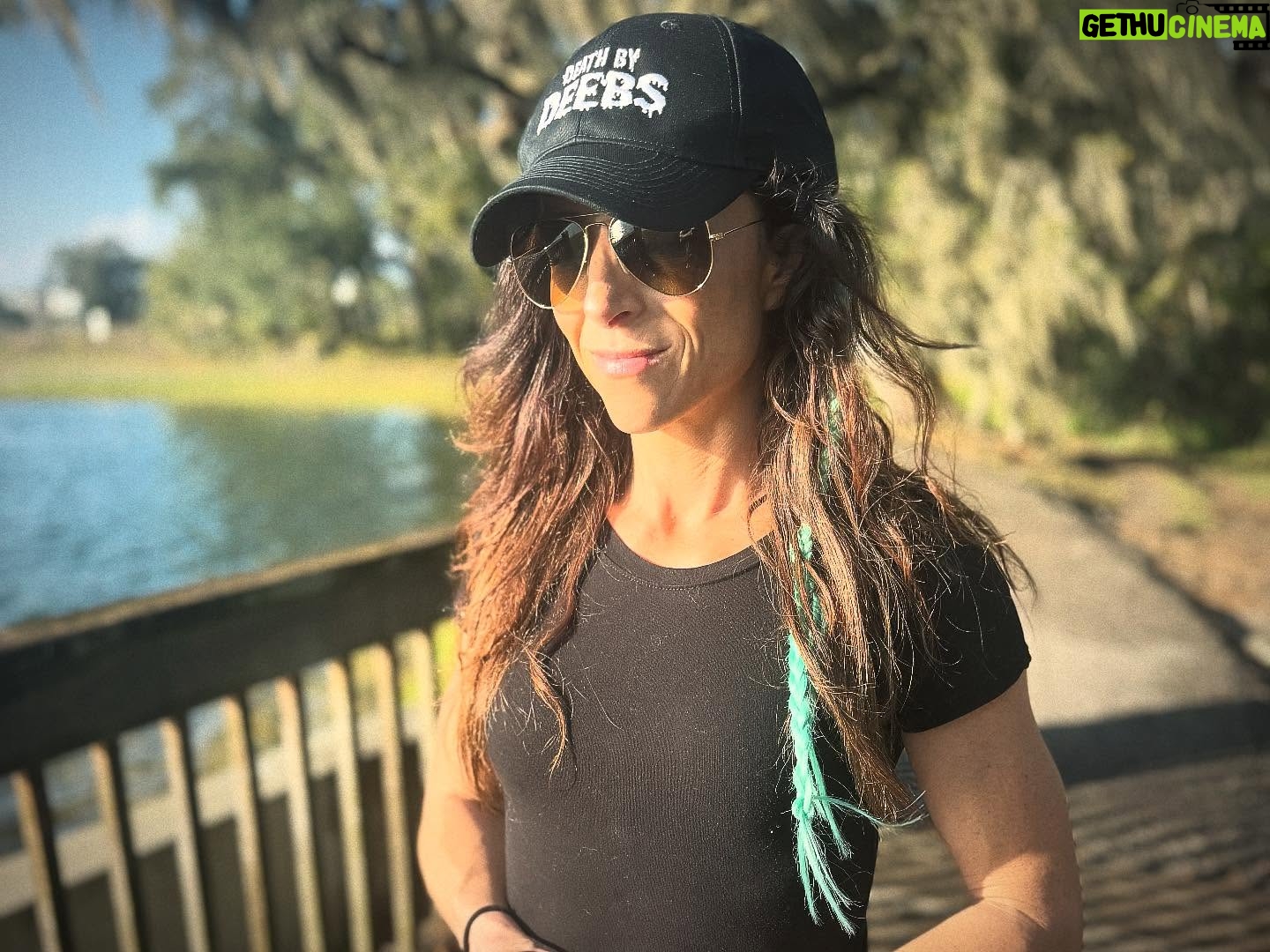 Serena Deeb - 2.6K Likes - Should we release these? 👕🧢🤪
Happy New Year everyone! 🥳🙏
@aew