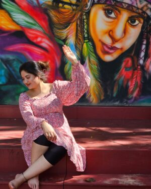 Shafna Instagram - Sun Kissed hugged loved!!! ☀️✨

Pics @sajinsajin_ 👽

#memyself #selflove #sunkissed #nomakeup #nofilter #justme #♥