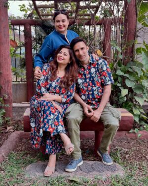 Shalini Kapoor Instagram - Moments of Love 🧡 
Choti choti खुशियाँ 🥰
.
.
.
#family #familytime #love #moments #happiness #gratidao #grateful #insta #instagood