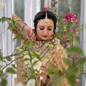 Shalini Kapoor Instagram - UNKO BHI HUMSE MOHABBAT HO ZAROORI TO NAHI....
DONO KI EK SI HALAT HO YE ZAROORI TO NAHI....