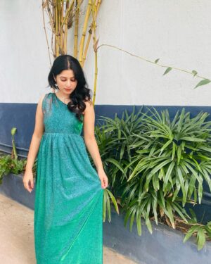 Shambhavy gurumoorthy Instagram - Your outfit is the first page of your story 🦋

Costume by : @difa_bq

#samandprasi #trend #trending #instagood #instalike #trendingposts #selflove #selflove #photography #photo #positivevibes #positivity #happy #work #beautifuldress #friday #westernwear