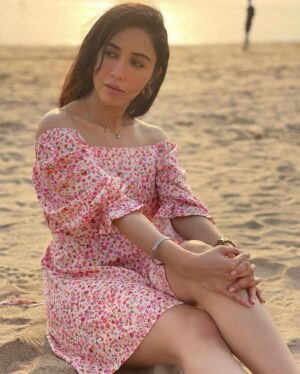 Sharanya Jit Kaur Instagram - Dil krda main tenu vekhi jawa ♥️🥀