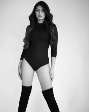 Shernavaz Jijina Instagram - 🖤