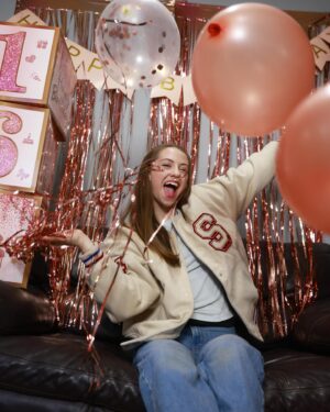 Shiloh Nelson Instagram - I’m sixteen?!? And nobody told me?!? For real tho I still feel twelve. Thank you so much for all of the love and birthday wishes!!🫶