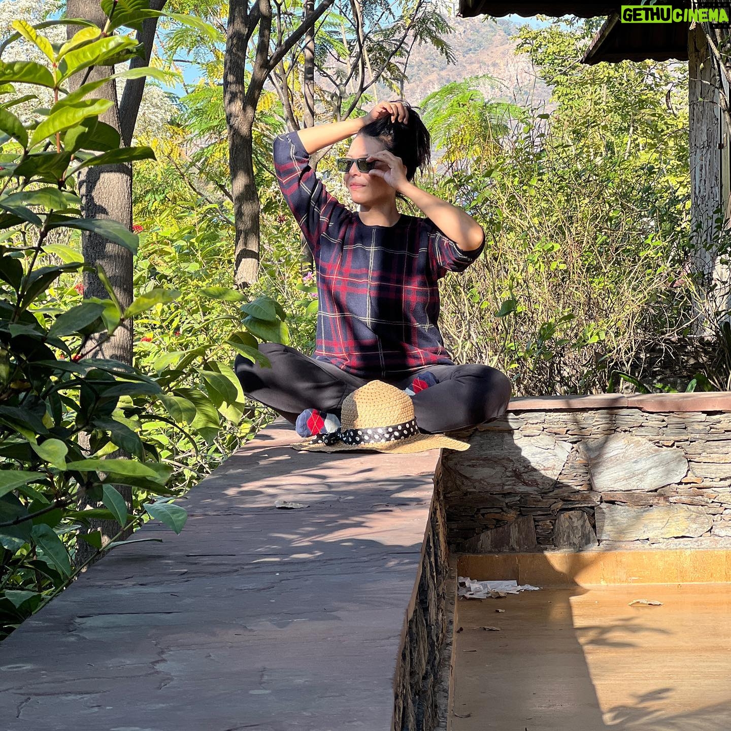 Shilpa Shukla - 1.1K Likes - अफ़साना, लिख रही हूँ ।