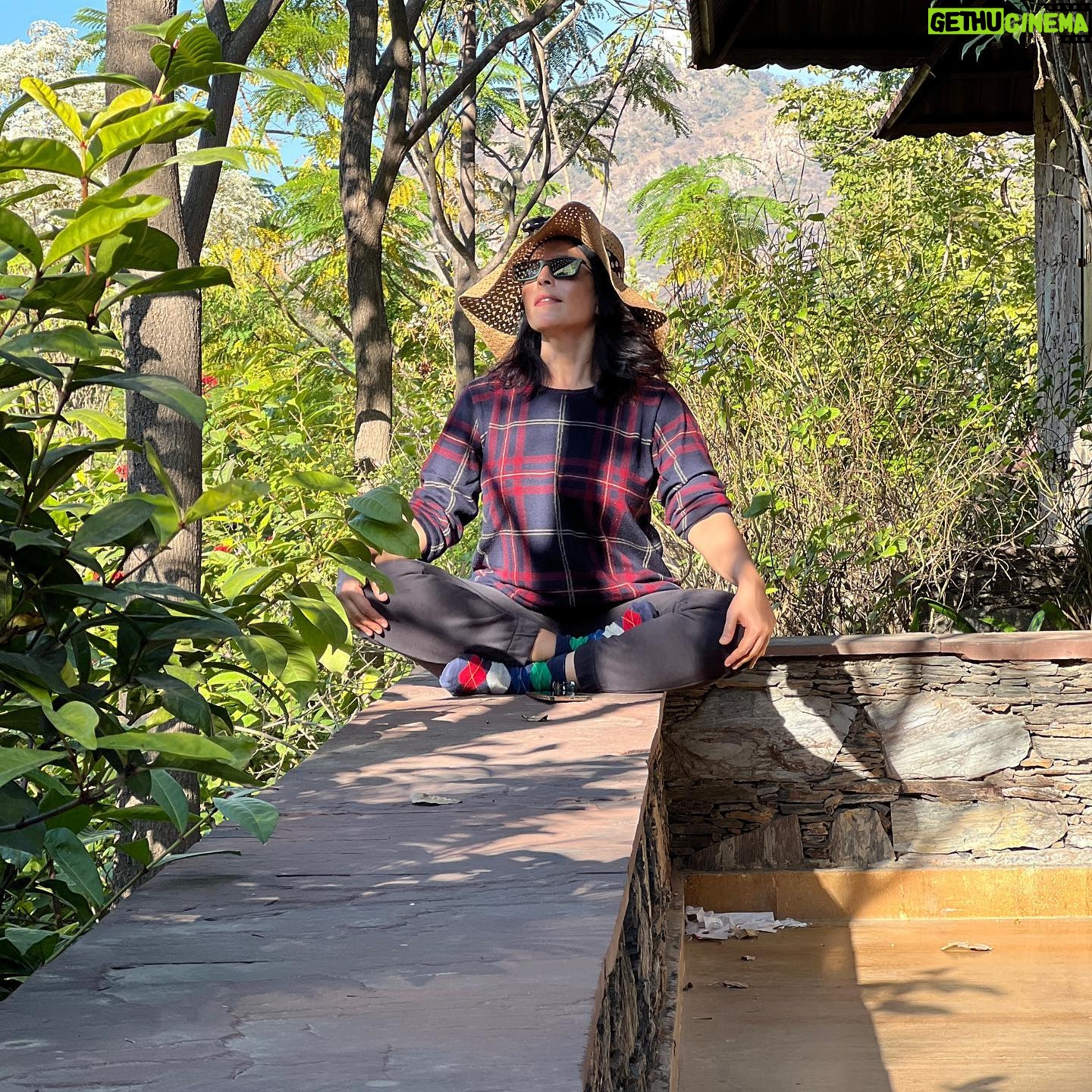 Shilpa Shukla - 1.1K Likes - अफ़साना, लिख रही हूँ ।