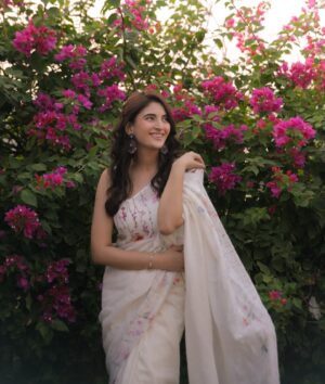 Shivani Raghuvanshi Instagram - Felt like a flower, blooming in this beautiful floral saree🪻🌸