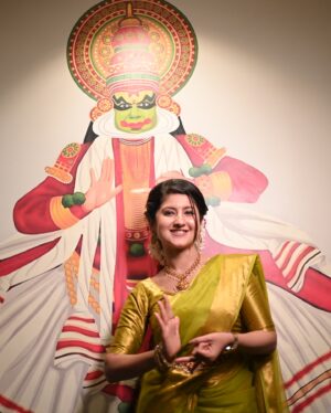 Shivani Sangita Instagram - Hoti hai pheelings 😜💚

Look for @chickpetdonnebiryanihouse_com 
Clicked by @sagarcreation142 
Makeup @makeupby_lucky 
Hair and draping @craftsby_amit