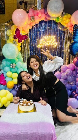 Shivani Sangita Instagram - Happy Birthday my babyyyyy💕
Lots of kisses 😘

Ps - Watch till the end to see her next love after me (FOOD) #priorities 🤪 
And, she only wanted to hop into this trend 🥲 #genz