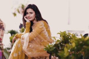 Actress Shivani Tomar HD Photos and Wallpapers February 2025