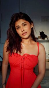 Shruthy Sathyan Top 100 Instagram Photos and Posts