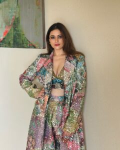 Actress Shruti Sodhi HD Photos and Wallpapers January 2025