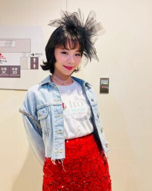 Shuri Instagram - 本当に
ありがとうございました🙇‍♀️🎙️‼︎‼︎

#OvertheMoon
