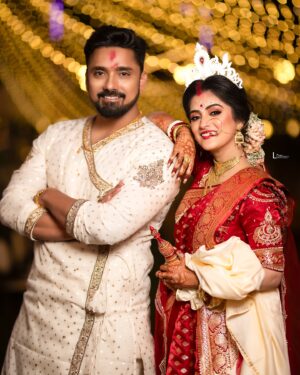 Shweta Bhattacharya Instagram - My Dear Husband ❤️ @rubel.official 
Love you forever for giving your heart to me❤️‍🩹
For standing by my side,for making me smile😃when I’m sad😔
 But most of all I LOVE YOU for Loving me the way I AM😍& I have loved you all my life 💞 and all my way❣️
 Today is the day when I want to tell you that you stay each day In My heart ❤️ My dear wishing a Happy Valentine’s Day with lots of hugs and kisses your way❤️❤️‍🩹❣️💖💕💞😘😘🥰🥰😍😍