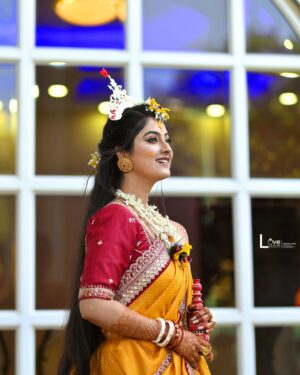 Shweta Bhattacharya Instagram - গায়ে হলুদ 🥰
#love 
#happyme 
#myfamily 
#instagram 
#instagood