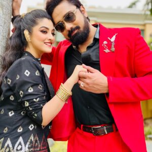 Shweta Bhattacharya Instagram - ❤️🖤
#life 
#lifeline 
#love 
#happines 
#world 
#happyus 
#happyme 
#instagram 
#instagood