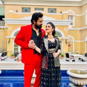 Shweta Bhattacharya Instagram - ❤️🖤
#life 
#lifeline 
#love 
#happines 
#world 
#happyus 
#happyme 
#instagram 
#instagood