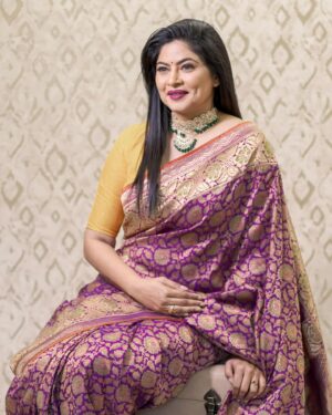 Shweta Shinde Instagram - Pure festival bliss.✨

PC : @storyart_by_hj 
MUA : @tanvimakeupandhair