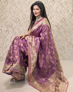 Shweta Shinde Instagram - Pure festival bliss.✨

PC : @storyart_by_hj 
MUA : @tanvimakeupandhair
