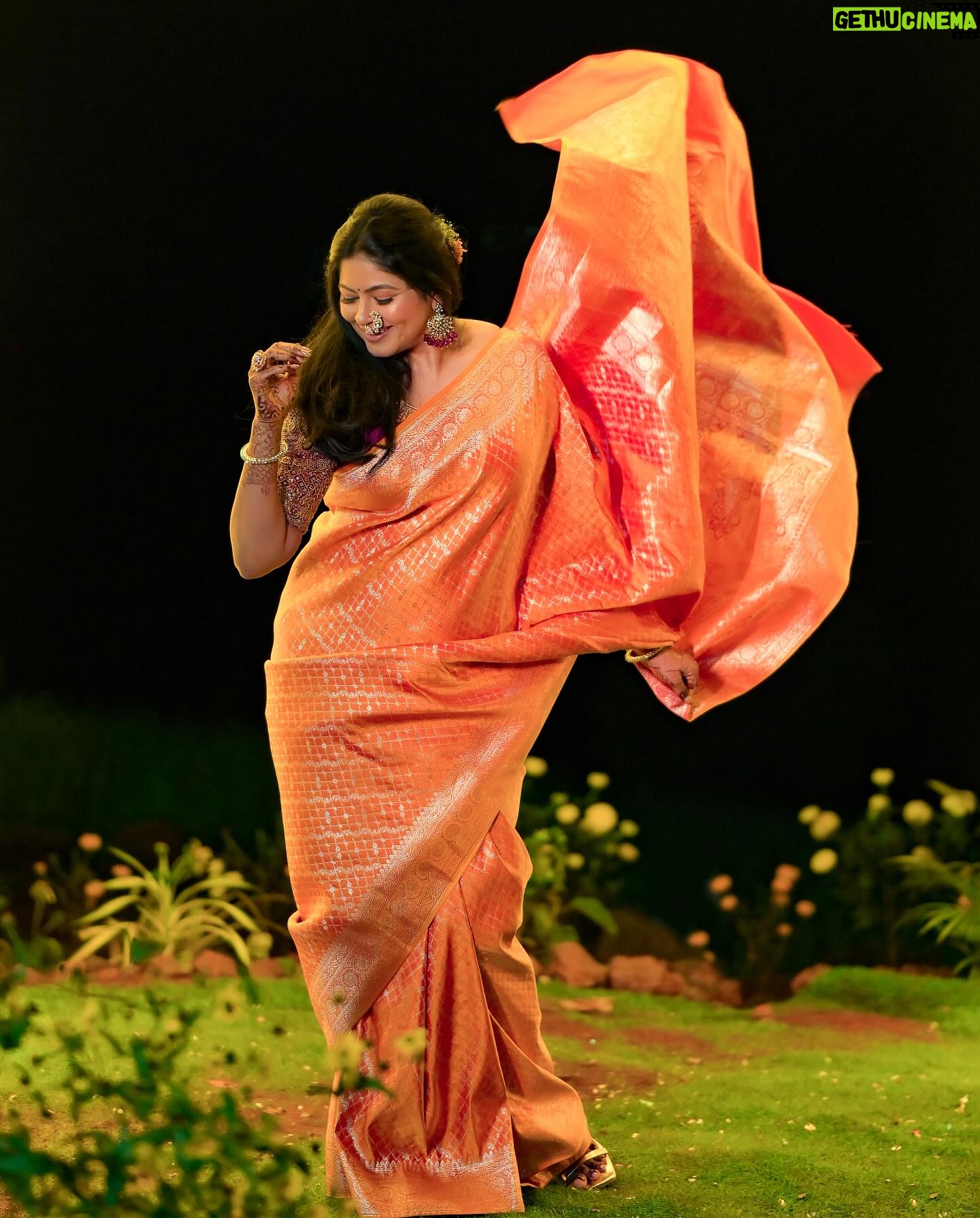 Shweta Shinde - 5.2K Likes - ą¤¦ą„ą¤µą„ ą¤²ą¤ą„ą¤·ą„ą¤®ą„ ą¤ą„ą¤ą¤Ø ą¤ą¤²ą„ ą¤¦ą¤¾ą¤°ą„ ą¤øą„ą¤ ą¤øą¤®ą„ą¤¦ą„ą¤§ą„ą¤ą„ बहार,
ą¤¦ą„ą¤µą„ ą¤ą¤°ą„ ą¤Ŗą„ą¤°ą„ण ą¤¤ą„ą¤®ą¤ą„या ą¤ą¤ą„ą¤ą¤¾ ą¤ą¤£ą¤æ ą¤®ą¤Øą„ą¤ą¤¾ą¤®ą¤Øą¤¾ ą¤øą„ą¤µą„ą¤ą¤¾ą¤°,
ą¤²ą¤ą„ą¤·ą„ą¤®ą„ą¤Ŗą„ą¤ą¤Øą¤¾ą¤ą„या ą¤¶ą„ą¤ą„ą¤ą„ą¤ą¤¾...!
PC : @frames_by_candid_katha
MUA : @sajjanadutal_official @vinuda_makeover
Place : @photowadi_studio_satara