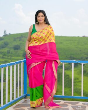 Shweta Shinde Instagram - 💕

Day 8
Colur -  Pink 

Makeup by : @sajjanadutal_official @vinuda_makeover 
Asist by : @_unique_girl_1008 

Click by : @frames_by_candid_katha  @just_amar717 

Location : @photowadi_studio_satara 

Jewellery : @rutvi_cosmetic_and_imitation 

#trending #navratr #festival #actress #zeemarathi #instagood #instagram