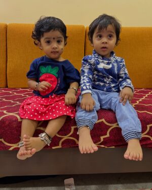 Shwetha Bandekar Instagram - KS Twins wishing u a merry Christmas 🎅