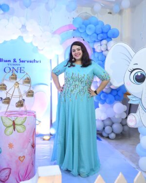 Shwetha Bandekar Instagram - Beautiful family celebrates the 1st Birthday of lovely twins.
#frontiersfashionlounge #familycombo #momanddaughter #receptiondress #pastel  #gown #floral