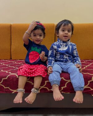 Shwetha Bandekar Instagram - KS Twins wishing u a merry Christmas 🎅