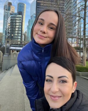 Sienna Belle Instagram - on this day, 42 years ago, someone REALLY special was born… she’s pretty cool. 

happiest of birthdays to the incredible, beautiful, independent, best friend, powerhouse of a woman… my mom! ♥️ yep, I aspire to be a little fraction of how amazing you are. i hope you have a wonderful and memorable year of new adventures, endless laughter, true company, only good and positive energy surrounding you… 

who knows what awaits us? you never know 🤷‍♀️ but hopefully, i’m lucky enough to live and experience whatever comes, with you. by your side. as always. because i wouldn’t want it any other way. living life with you, even with all the surprises and bumps along the way, is something i am so lucky to have. i’m lucky to have you by my side. as my mom, “momager” and best friend. 

thank you for it all! for the endless ours on set with me, surprise trips to NYC, for listening to me babble for hours about musicals and glee (you must really love me 🫣🤪), and for always chasing my dreams with me. cheering me on, supporting me! i know i can be a pain, but i love you so so so much! i’m so grateful to have you. ✨🥹

i hope 42 treats you right! 2025 is going to be beautiful and EPIC! i know it! you deserve the absolute best! ONLY the best! ♥️ you are truly the best! 

you looking gooood MOMMY! 🤭🫶🏻