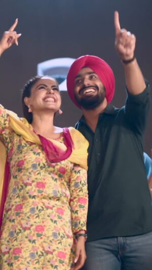 Simi Chahal Instagram - ਮੁੱਢ ਤੋਂ ਆਪਾਂ ਅੱਡ ਰਾਹਾਂ ‘ਤੇ ਚੱਲੇ ਆਂ ਸੱਜਣਾ !
ਏਸੇ ਕਰਕੇ ਕੁੱਲ ਦੁਨੀਆਂ ‘ਤੇ ਕੱਲ੍ਹੇ ਆਂ ਸੱਜਣਾ !
ਕ਼ਾਬਿਲ ਹਾਂ ਜਾਂ ਨਹੀਂ ਪਰ ਬੜੇ ਅਵੱਲੇ ਆਂ ਸੱਜਣਾ !
𝓐𝔀𝓪𝓵𝓵𝓪 𝓐𝓻𝓪𝓼𝓽𝓾 : 𝐇𝐨𝐬𝐡𝐢𝐚𝐫 𝐒𝐢𝐧𝐠𝐡 #awallaarastu #hoshiarsingh #simichahal #satindersartaaj (In Cinemas📽️now)