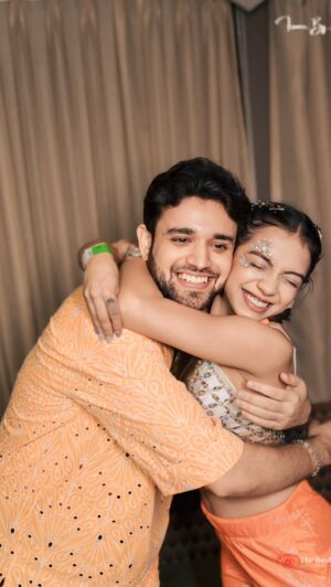 Simran Budharup Instagram - Happy Birthday To My Ride Or Die Mohituduuu❤️🥰 @realmohitparmar 
Our Journey Has Been Magical 🪄 Four Years Of Crazy Days, Laughter , Adventures🔥
You’re a Sunshine That Brightens up My Day 😍
Thanks For Inspiring Me To Be My Best Self 😎
I am So Proud Of The Kind, Compassionate And Talented Person You Are👯‍♀️😍
I am The Luckiest To Have You As My Best Friend 🧿
Thanks For Being Gopi Bahu To My Kokila 🤪
I Love You My Forever ❤️😘🧿
Leee Bohot Saare Pappiiii 😘😘😘
And Not to Forget You A Official Pookie 🎀💗 Now 🤣
#Pookiedu