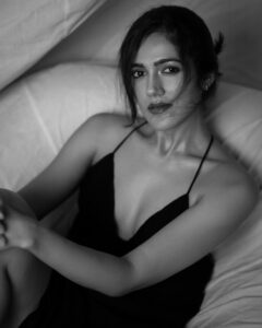 Actress Simran Choudhary HD Photos and Wallpapers February 2025