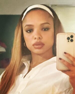 Sisi Stringer Instagram - LA era throwback bc I’m staying blonde for another round swipe for 🥛