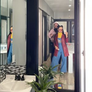 Sisi Stringer Instagram - Sisi and Keeley colonise America (mirror selfies only)
