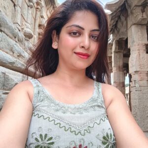 Smita Shewale Instagram - It's me...♥️💫❤️😇
#films #famous #gratitudeattitude #happiness #smitashewale #beayutifulsmile #TravelVibes