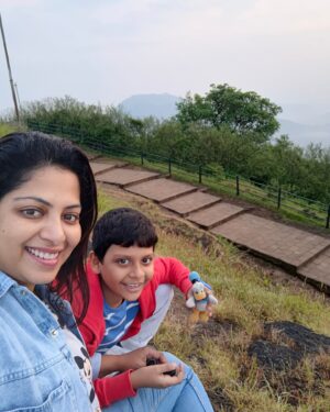 Smita Shewale Instagram - रायगडाला भेट....
 #महाराजांचे🚩मावळे शिवाजी #छत्रपती #raigadfort🚩 #happiness
