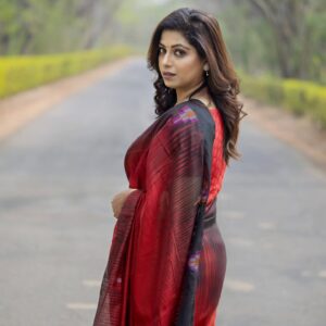 Smita Shewale Instagram - Saree – a timeless piece of imagination.

Make up- @sanjanayadav_makeover_studio

Actress - @smitashewaleofficial

Photo - @portraeiture 
Assistant - @vaishnavi_makeover @nanaware5782 @sp_makeup_artist2212 
Outfit - @shatikaa_origination 

#sanjanayadav0607 #makeupartist #actress s #photography #celebritymakeupartist #bridalmakeupartist 
#sareedraping #sareelover #wedding