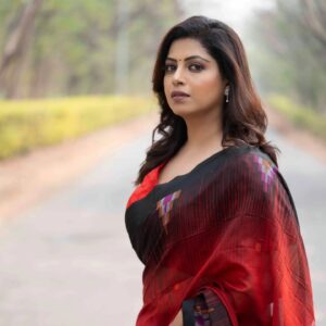 Smita Shewale Instagram - Saree – a timeless piece of imagination.

Make up- @sanjanayadav_makeover_studio

Actress - @smitashewaleofficial

Photo - @portraeiture 
Assistant - @vaishnavi_makeover @nanaware5782 @sp_makeup_artist2212 
Outfit - @shatikaa_origination 

#sanjanayadav0607 #makeupartist #actress s #photography #celebritymakeupartist #bridalmakeupartist 
#sareedraping #sareelover #wedding