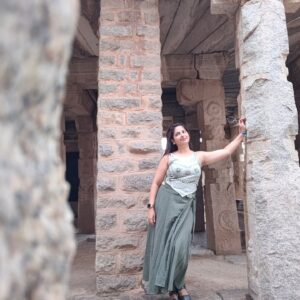 Smita Shewale Instagram - Perfectly imperfect 😇💫🎉💪🧿
 Yes, I am 😁...💃💃🧿
#trendingnow #trvavaling #happiness #gratitudeattitude #reelsinsta #TravelVibes