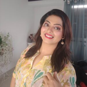 Smita Shewale Instagram - She just shines 😊 shoot day 🎄🎉
#smitashewale #marathimotivational #marathifilm mulgi #pune #maharashrian #youtuber #smitashewaleyoutubechannel