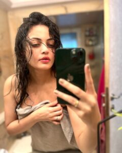 Actress Sneha Ullal HD Photos and Wallpapers August 2025