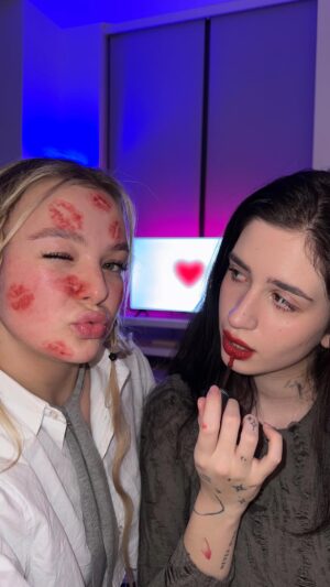 Sofya Plotnikova Instagram - Happy Galentines Day 💌🏹

#ValentinesDay #GalentinesDay #LoveMyBesties #GirlsNight #BestieVibes #fyp #girls