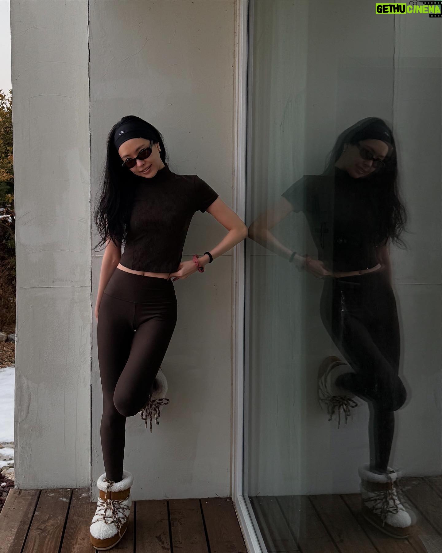 Son Na-eun - 121.8K Likes - 🤎❄️