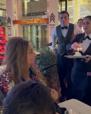Sonia Fried Instagram - Muy Feliz y Agradecida de poder estar celebrando mi Cumpleaños con mi Familia. ❤️🎂🎊🎁 #happybirthdaytome