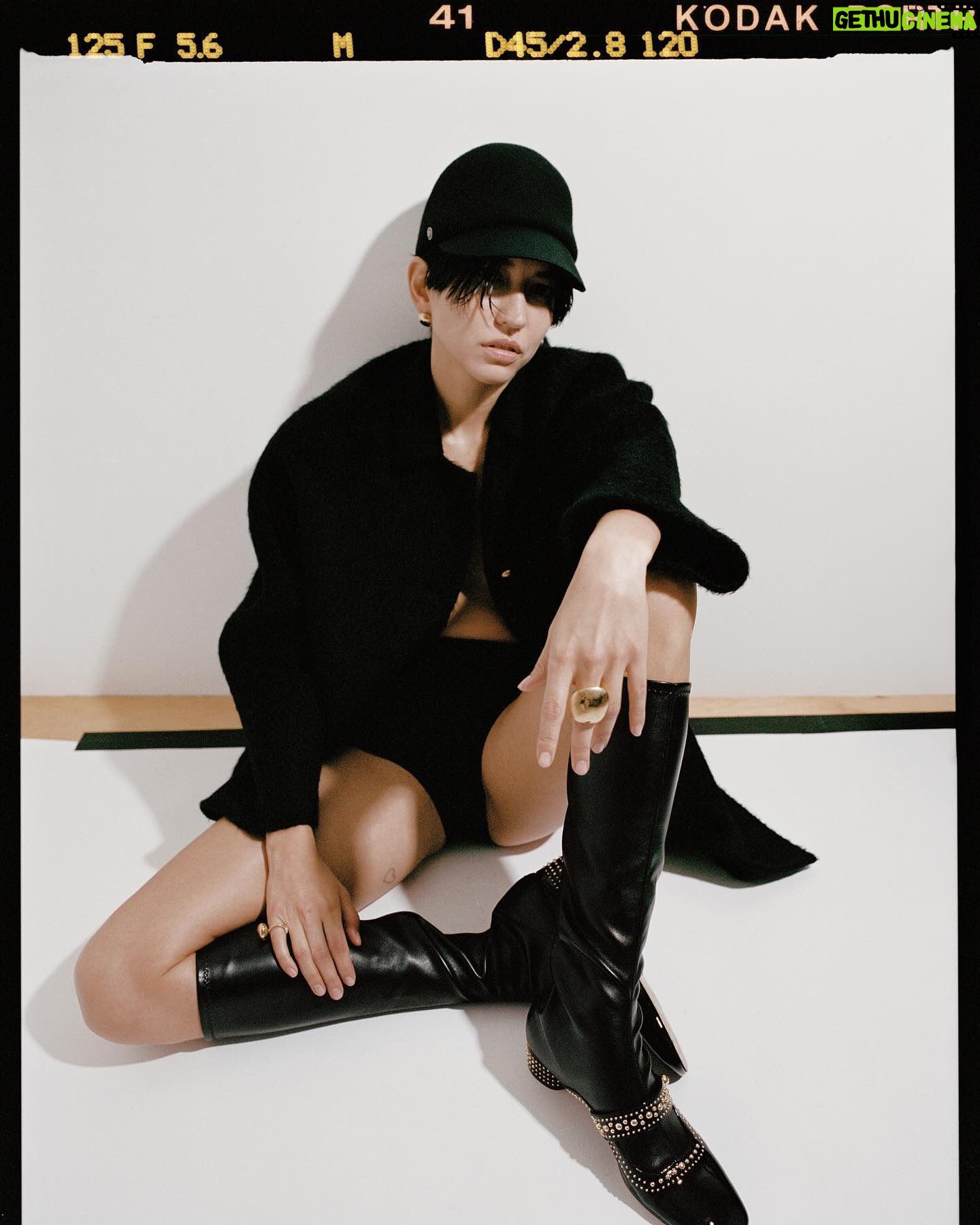 Sonoya Mizuno - 28.8K Likes - Metal @metal_magazine 🐈⬛
Interview @phemdem
Photos @nickthompsonstudio
Styling @monicazaframata
Hair @danielmartin81
Makeup @joeyjoeychoy