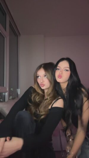 Sophie Fergi Instagram - new duo 😘 @nevaaadaa #reelsinstagram #reelsvideo #reels #reelsviral #reelitfeelit