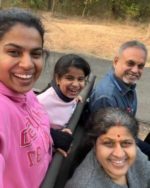 Sravana Bhargavi Instagram - This was a No network vacation . And we had all the fun we could.
This was a different kind of vacation than what my parents were typically used to.
Its pretty evident in these pictures and videos that my parents had a lot of fun in this trip.
Although there was no sighting of the big cat, these 3 days were no less remarkable.
Trip , accommodation, commute was curated by @pariksheetd  @thesafaribuff .
Thankyou for gracefully handling our last minute travel challenges as well ❤️❤️