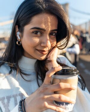 Sri Gouri Priya Instagram - Happy New Year, everyone!!!🤗❤️
Wishing you all lots n lots of love, light, peace and happiness! 

PS - This is a small happy dump from my recent trip to New York! Felt chala cute!🥰☺️
