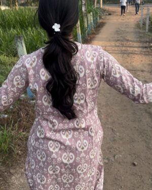 Sri Gouri Priya Instagram - అందమైన, ఆనందమైన సంక్రాంతి!🌴❤️✨